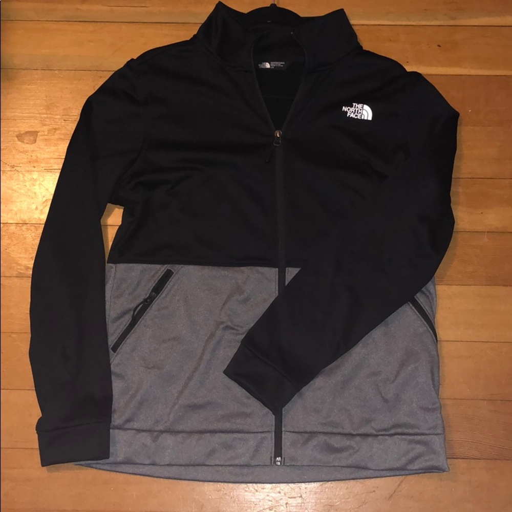 Women’s NWOT North Face track jacket LG